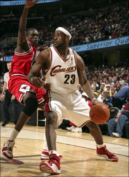 Cleveland VS Chicago : 113 - 94 ( 3 - 2 )