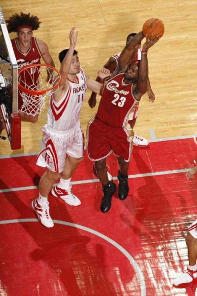 Cleveland VS Houston : 63 - 81 ( 10 - 7 )